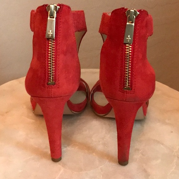 Kenneth Cole red suede heel - Picture 2 of 6